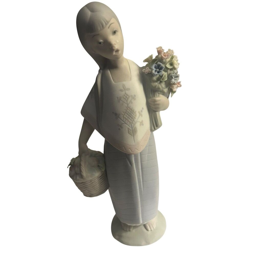Lladro Lupita Girl with Flowers & Apples  - 1058